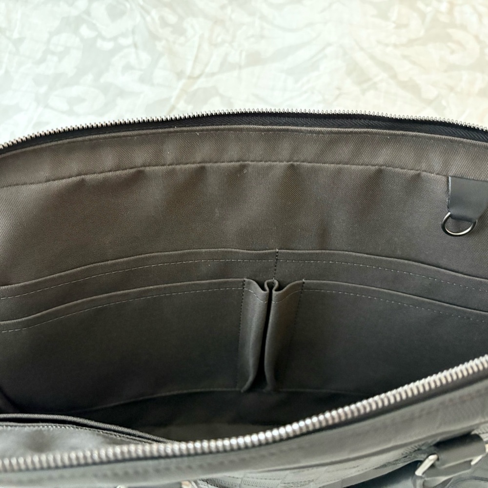 Louis Vuitton Black Infini Leather Briefcase - Picture 8 of 16